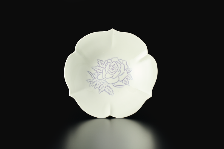 黄釉紫薔薇彫文 皿